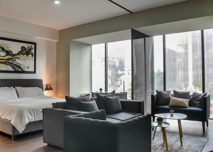 Reforma 284 King Size Suite Swimming Pool, Parking & Kitchen